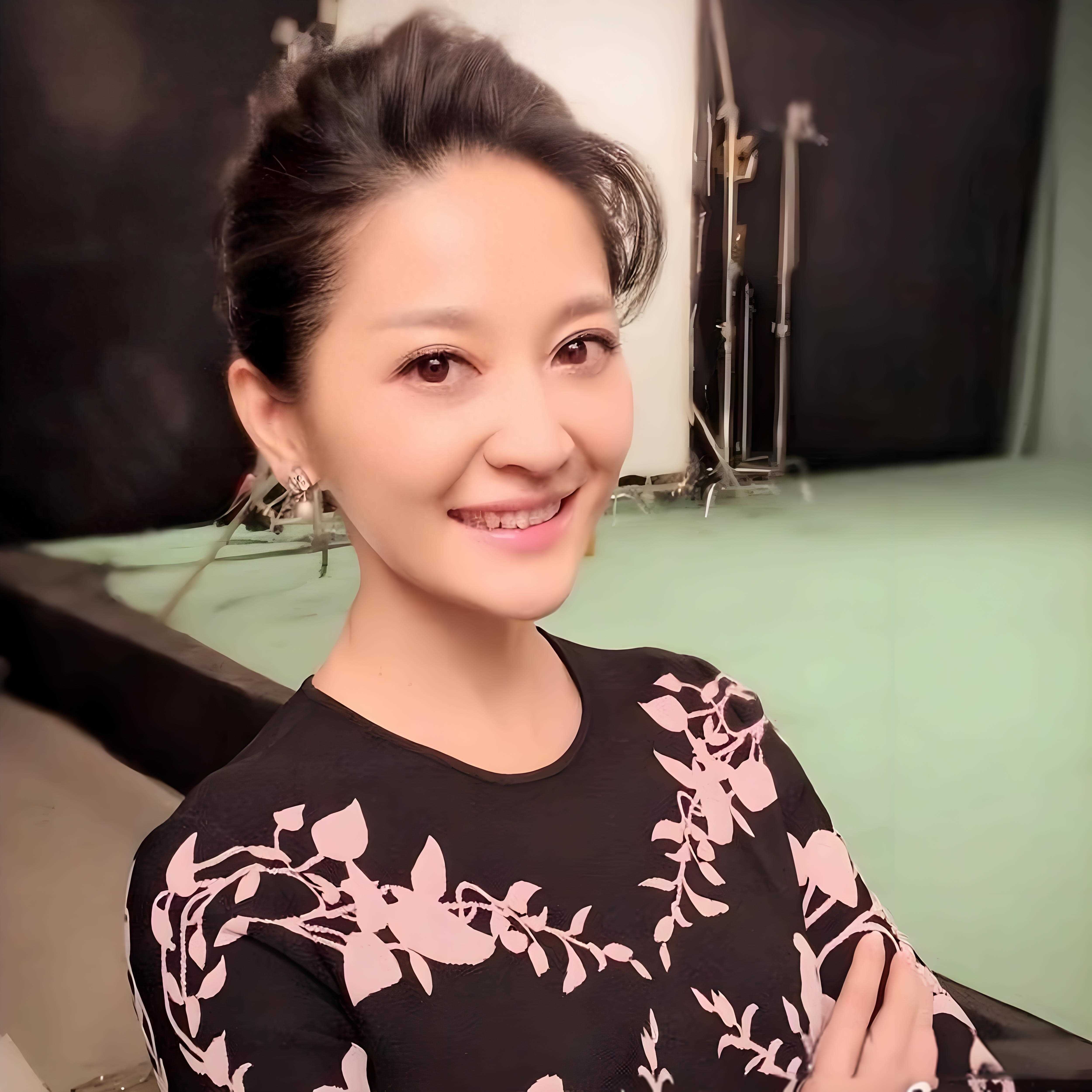 联赛积分榜榜首易主，新晋领头羊崭露头角