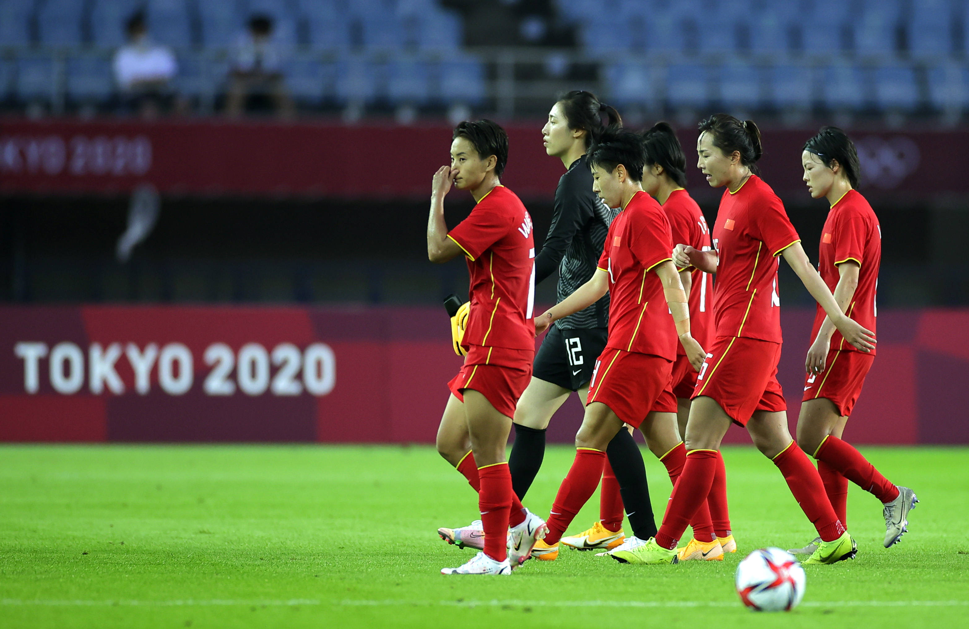 中国女足惨遭淘汰离开世界杯